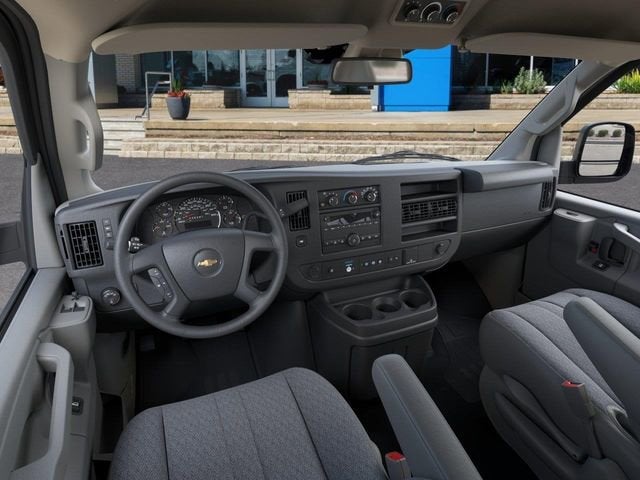 2026 Chevrolet Express Passenger 1LT