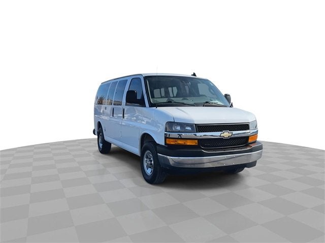 2024 Chevrolet Express Passenger 2500 1LT