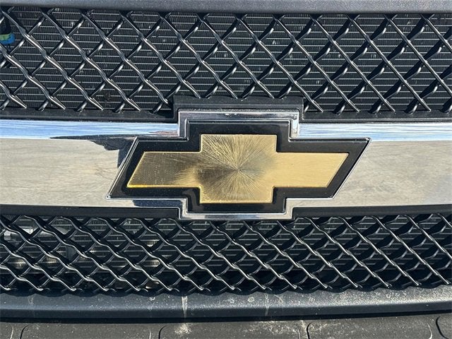 2024 Chevrolet Express Passenger 2500 1LT