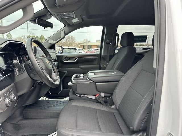 2025 Chevrolet Silverado 1500 LT (2FL)