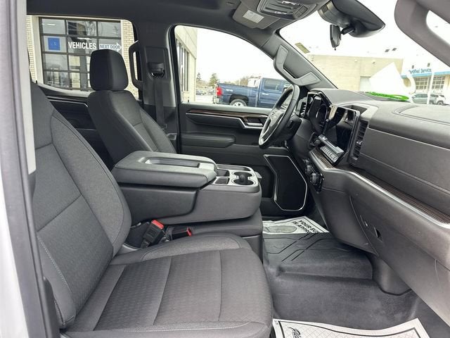 2025 Chevrolet Silverado 1500 LT (2FL)