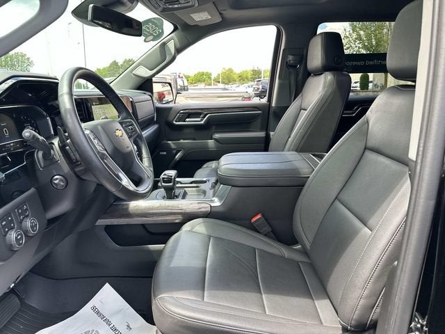 2025 Chevrolet Silverado 1500 LTZ