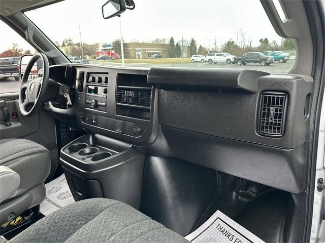 2024 Chevrolet Express Cargo 2500 WT