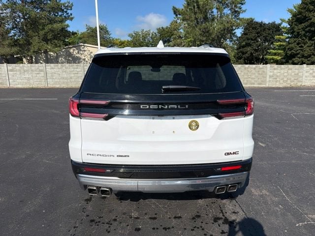 2025 GMC Acadia Denali