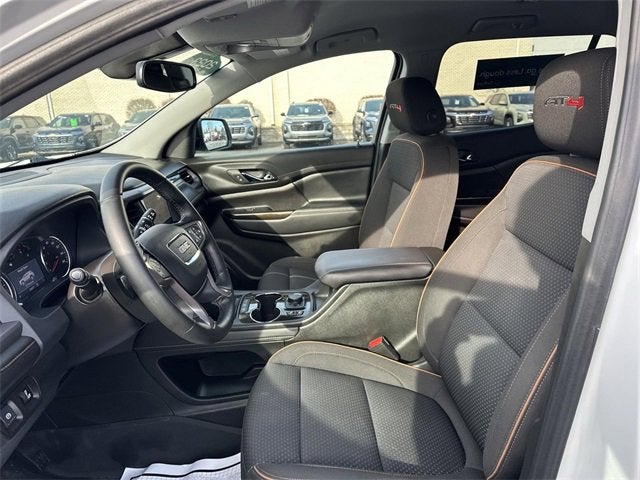 2023 GMC Acadia AT4