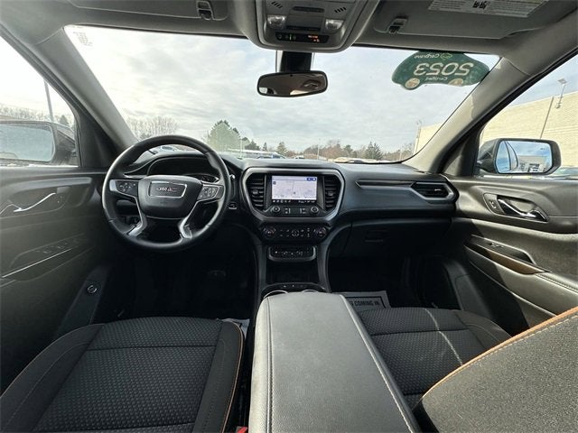 2023 GMC Acadia AT4