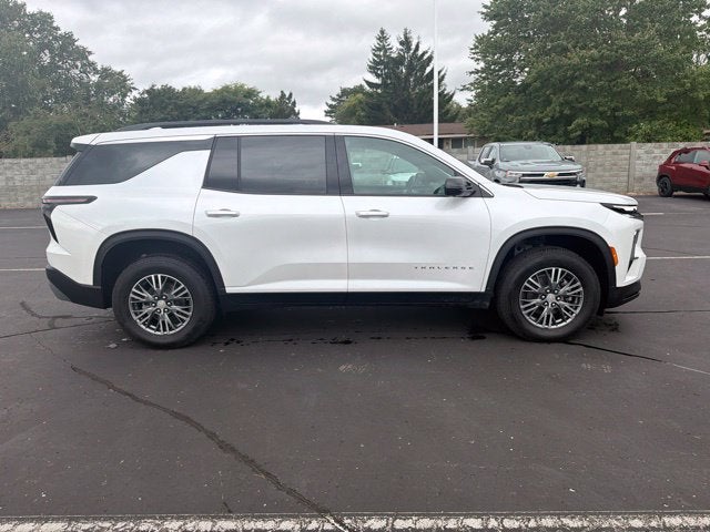 2024 Chevrolet Traverse LT