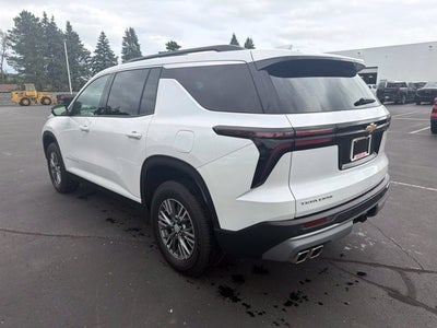 2024 Chevrolet Traverse LT