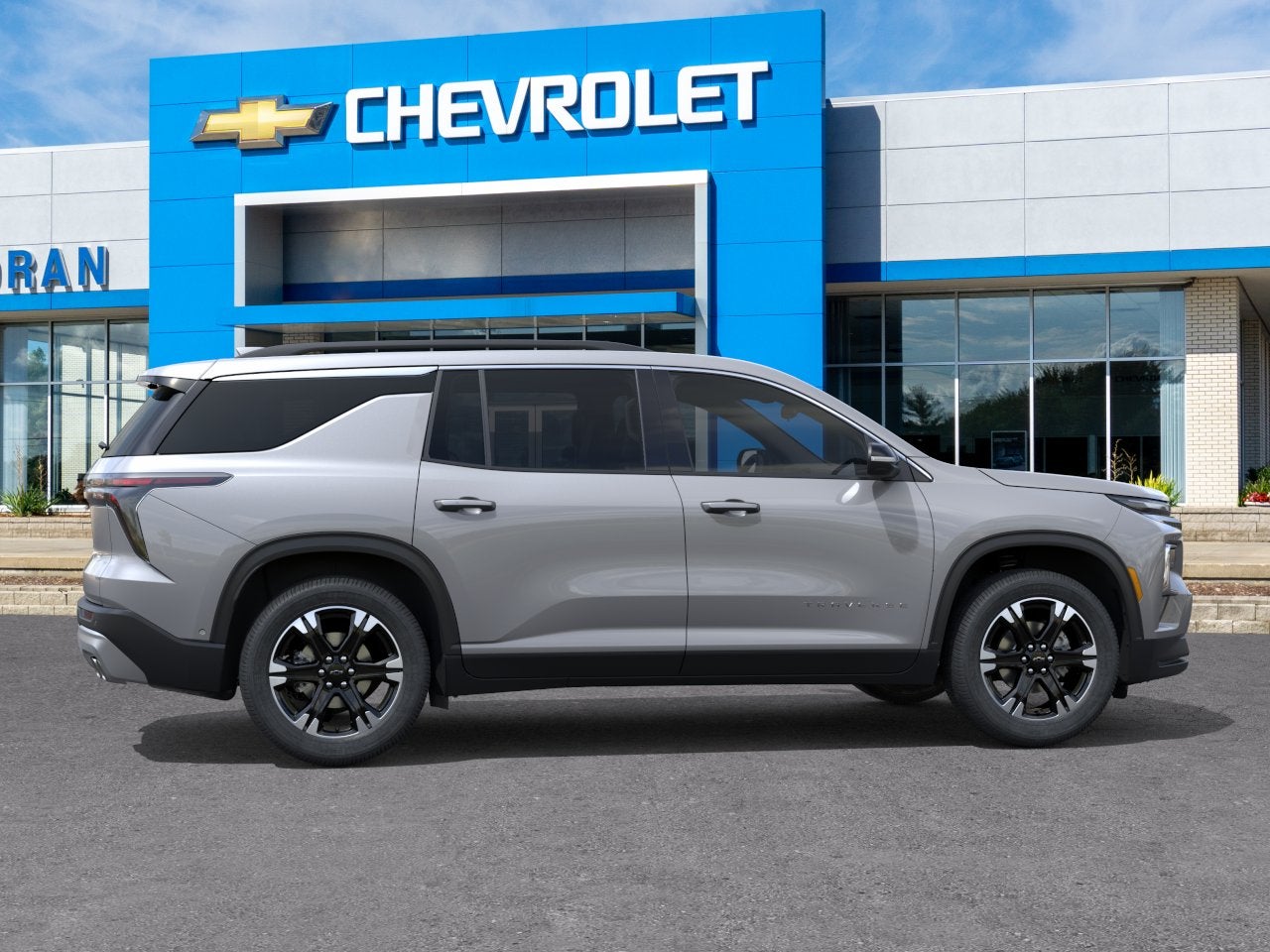2027 Chevrolet Traverse LT