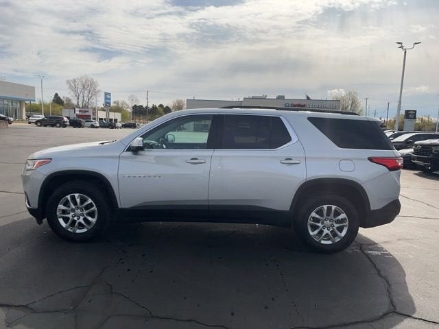 2021 Chevrolet Traverse LT Cloth