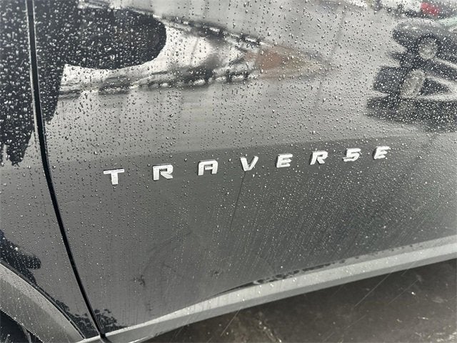 2022 Chevrolet Traverse LT Leather