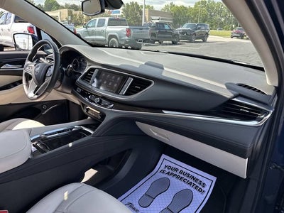 2024 Buick Enclave Essence