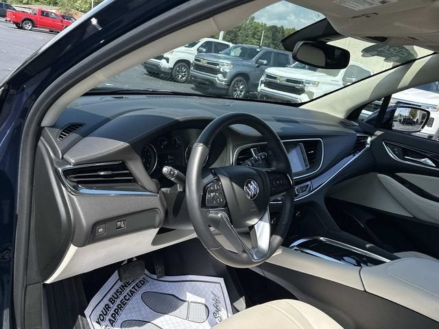 2024 Buick Enclave Essence