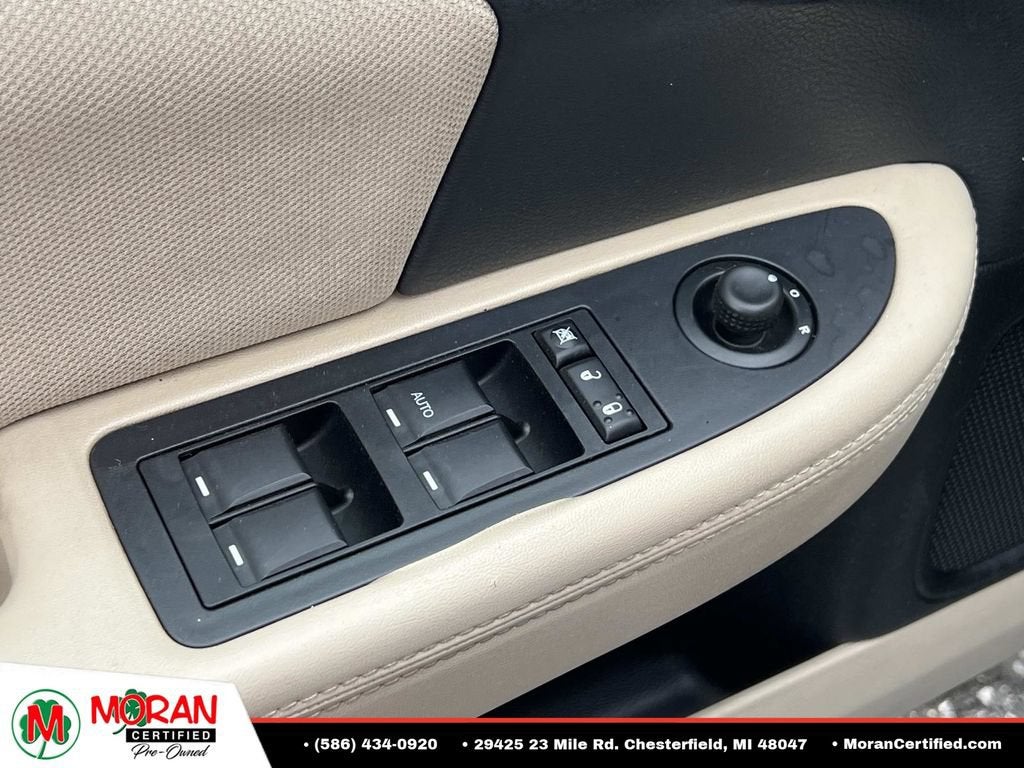 2013 Dodge Avenger SE V6