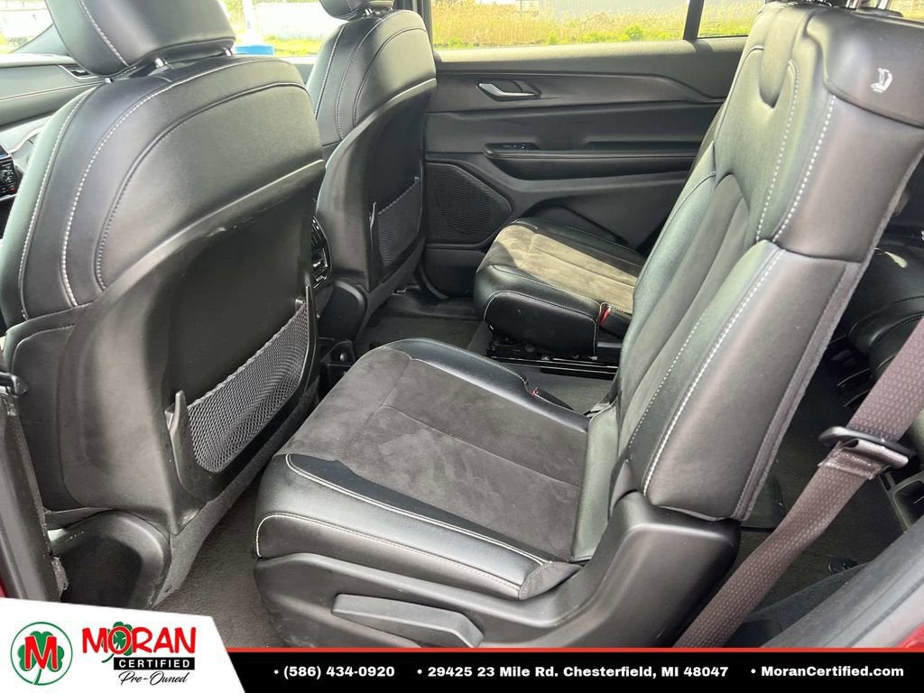 2023 Jeep Grand Cherokee L Altitude 4x4