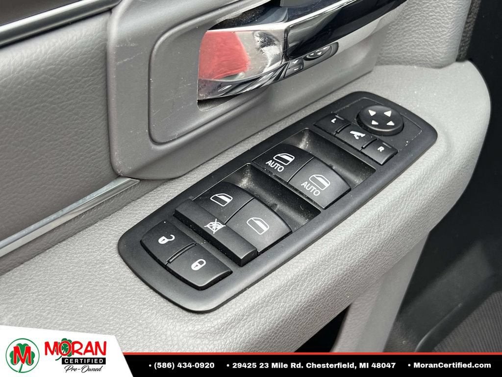 2018 RAM 1500 Big Horn Crew Cab 4x4 5'7" Box