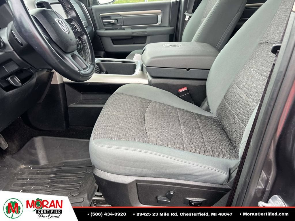 2018 RAM 1500 Big Horn Crew Cab 4x4 5'7" Box