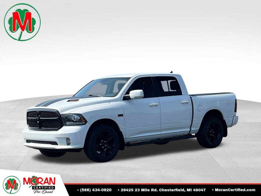 2017 RAM 1500 Night Crew Cab 4x4 5'7" Box