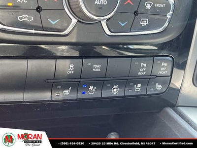 2017 RAM 1500 Night Crew Cab 4x4 5'7" Box