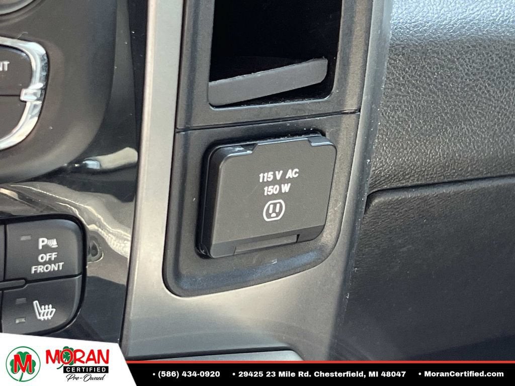 2017 RAM 1500 Night Crew Cab 4x4 5'7" Box