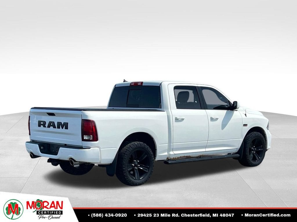 2017 RAM 1500 Night Crew Cab 4x4 5'7" Box