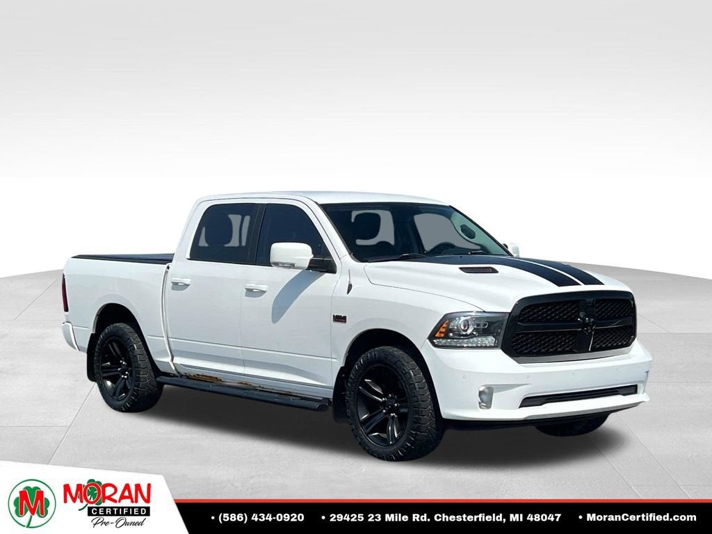 2017 RAM 1500 Night Crew Cab 4x4 5'7" Box