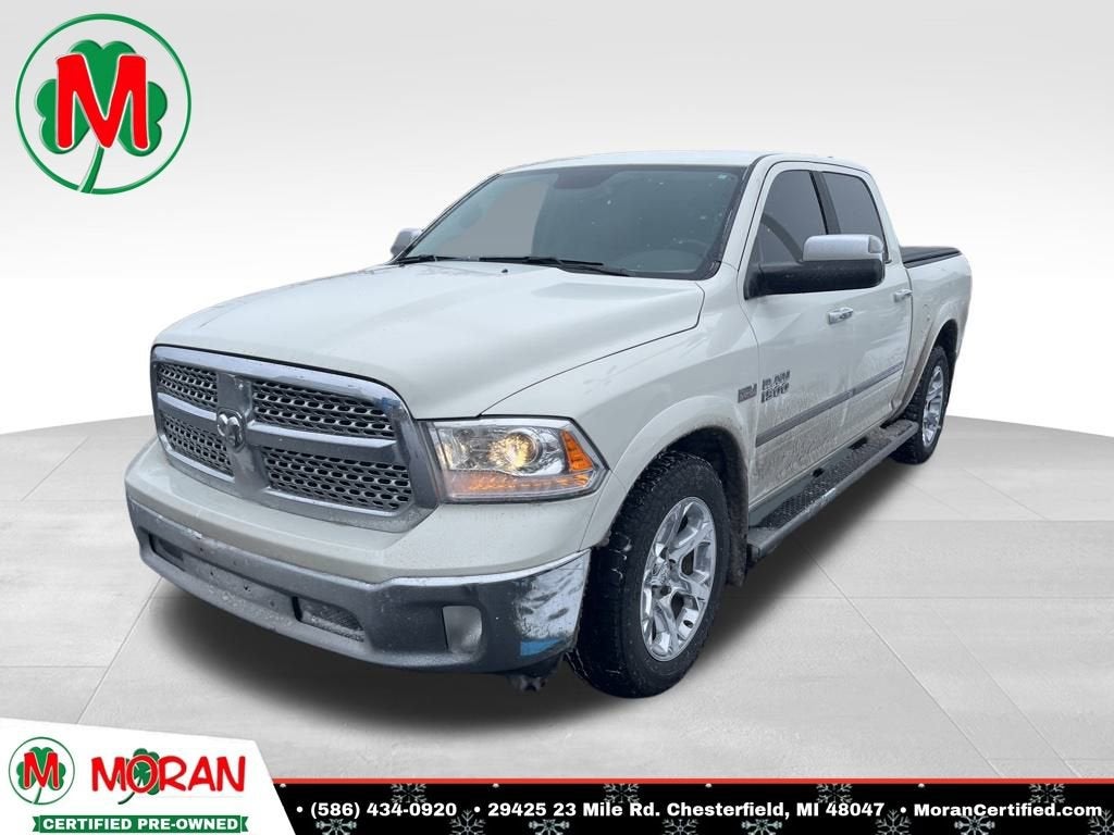 2017 RAM 1500 Laramie Crew Cab 4x4 5'7" Box