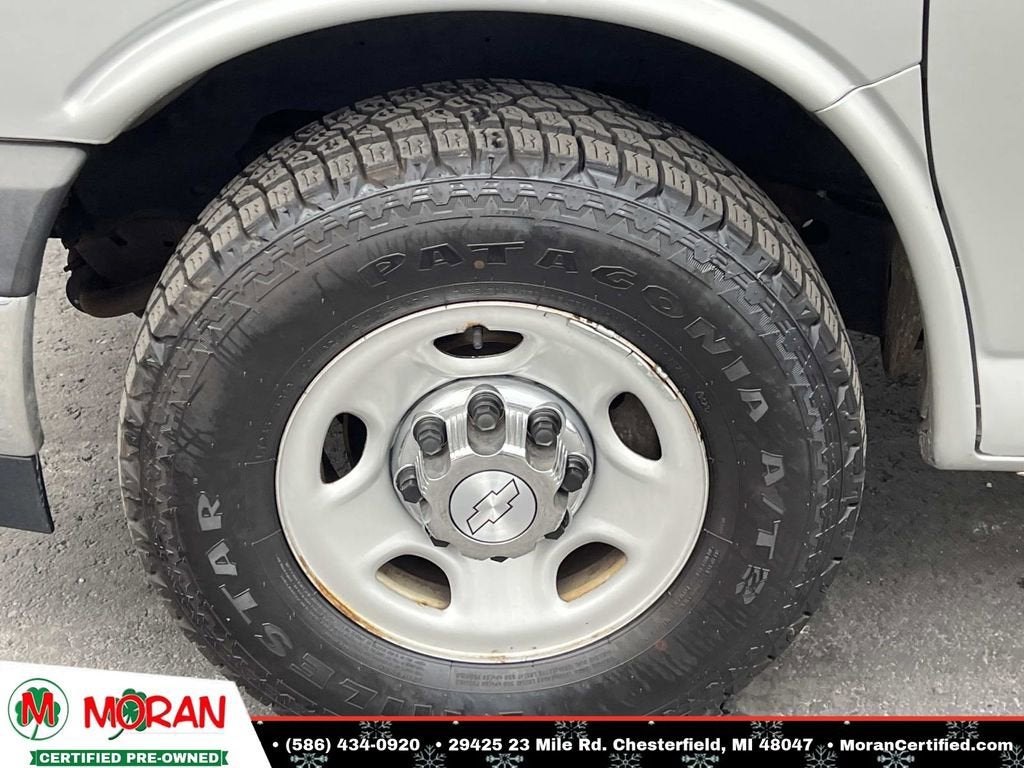 2017 Chevrolet Express Passenger 3500 LT