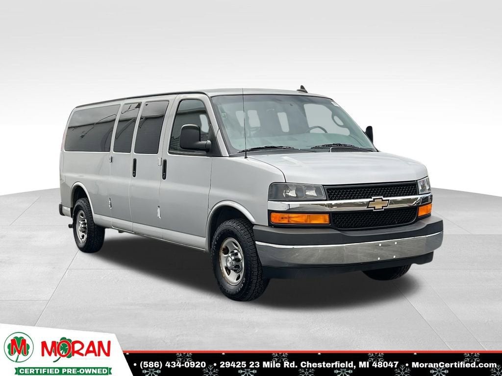 2017 Chevrolet Express Passenger 3500 LT