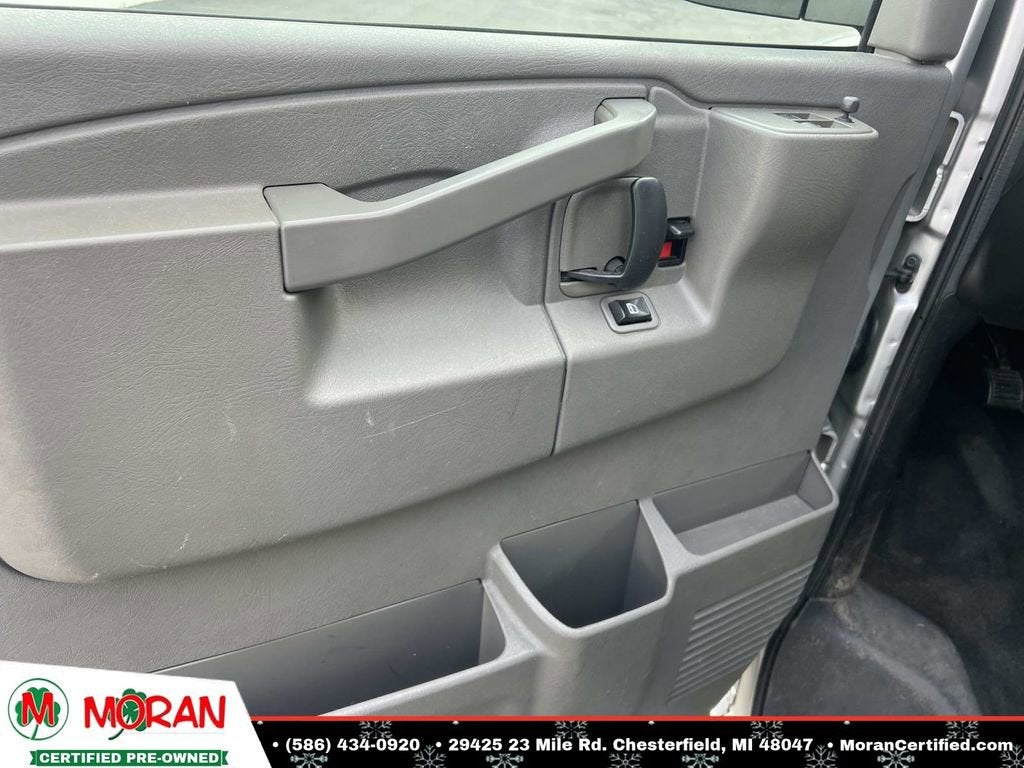 2017 Chevrolet Express Passenger 3500 LT