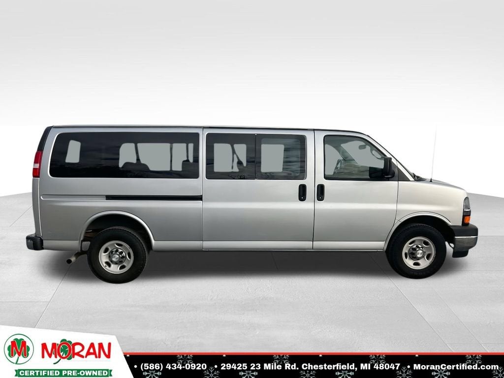 2017 Chevrolet Express Passenger 3500 LT