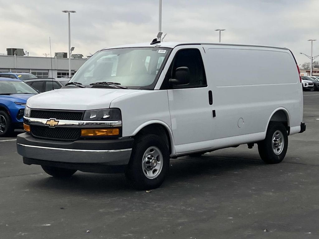 2025 Chevrolet Express Cargo 2500 WT