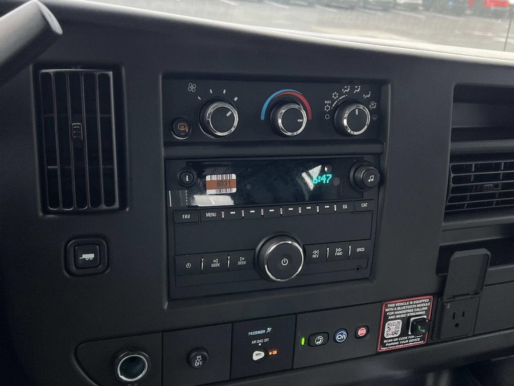 2025 Chevrolet Express Cargo 2500 WT