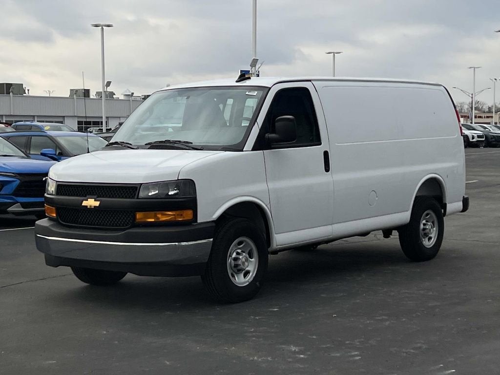 2025 Chevrolet Express Cargo 2500 WT