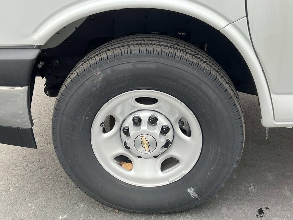 2025 Chevrolet Express Cargo 2500 WT