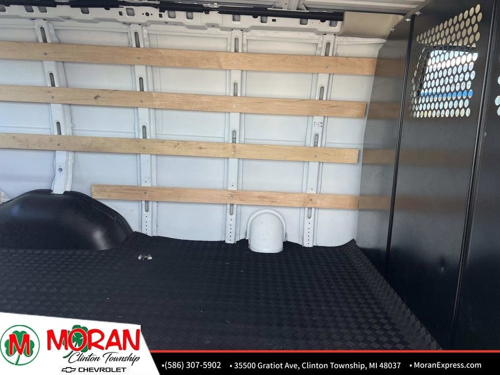 2024 Chevrolet Express Cargo 2500 WT