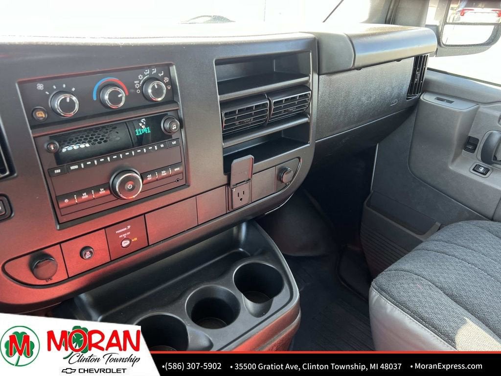 2024 Chevrolet Express Cargo 2500 WT