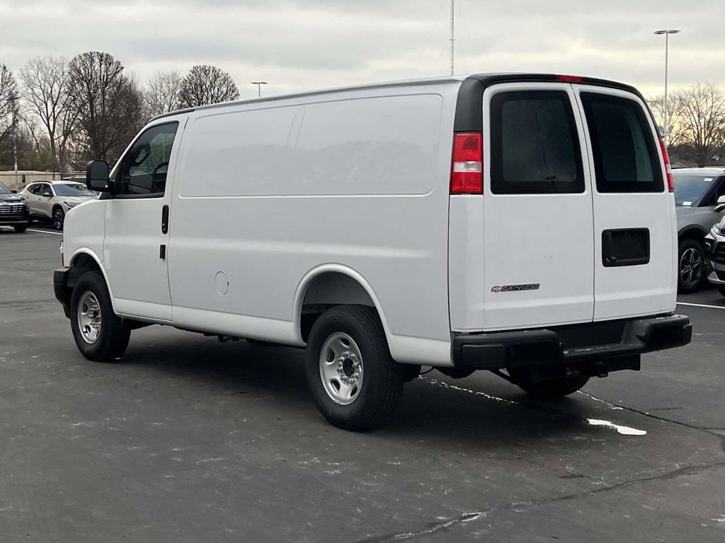 2025 Chevrolet Express Cargo 2500 WT