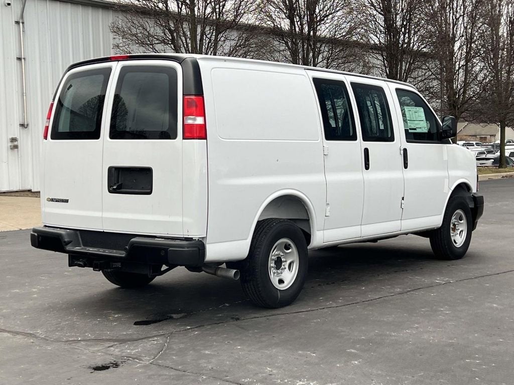 2025 Chevrolet Express Cargo 2500 WT