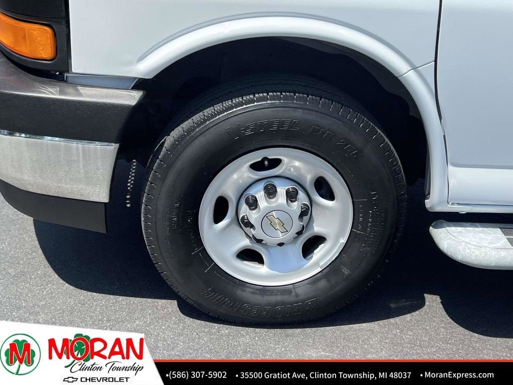 2024 Chevrolet Express Cargo 2500 WT