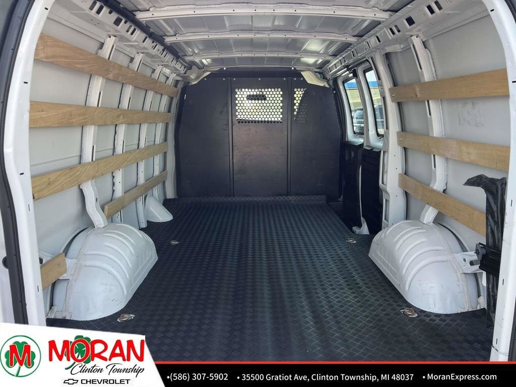 2024 Chevrolet Express Cargo 2500 WT