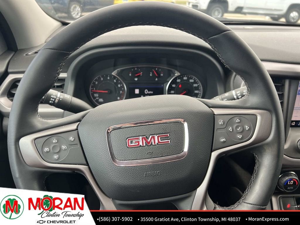 2023 GMC Acadia AT4