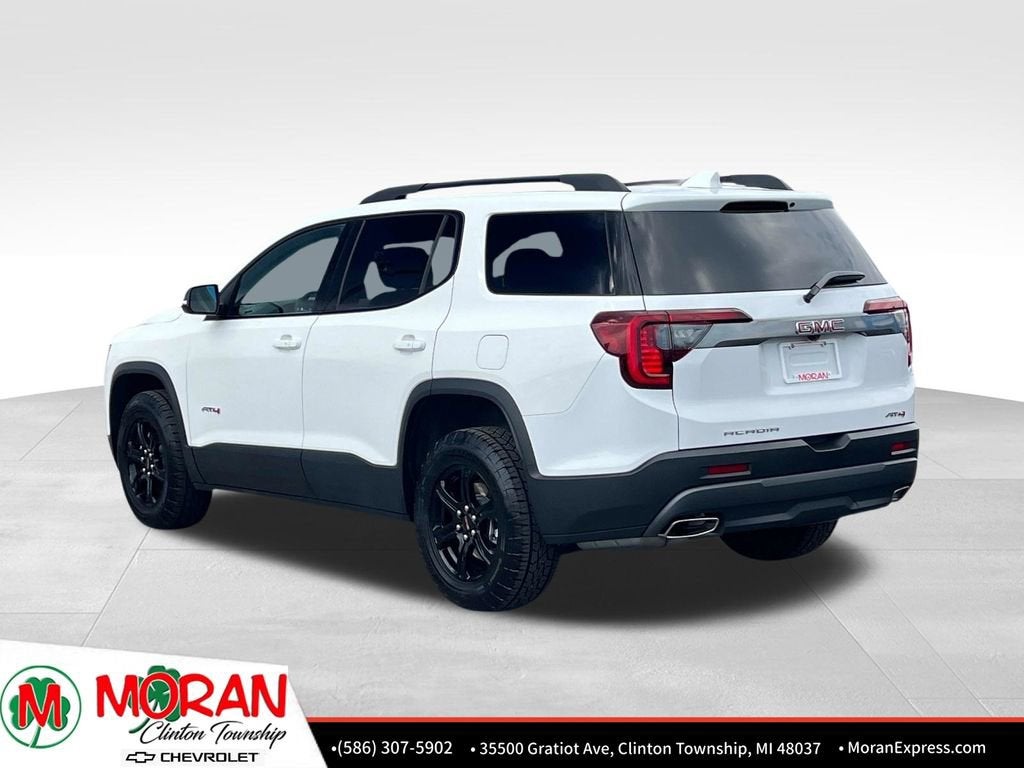 2023 GMC Acadia AT4