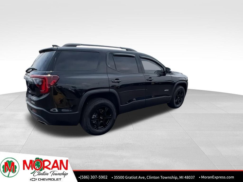 2023 GMC Acadia AT4