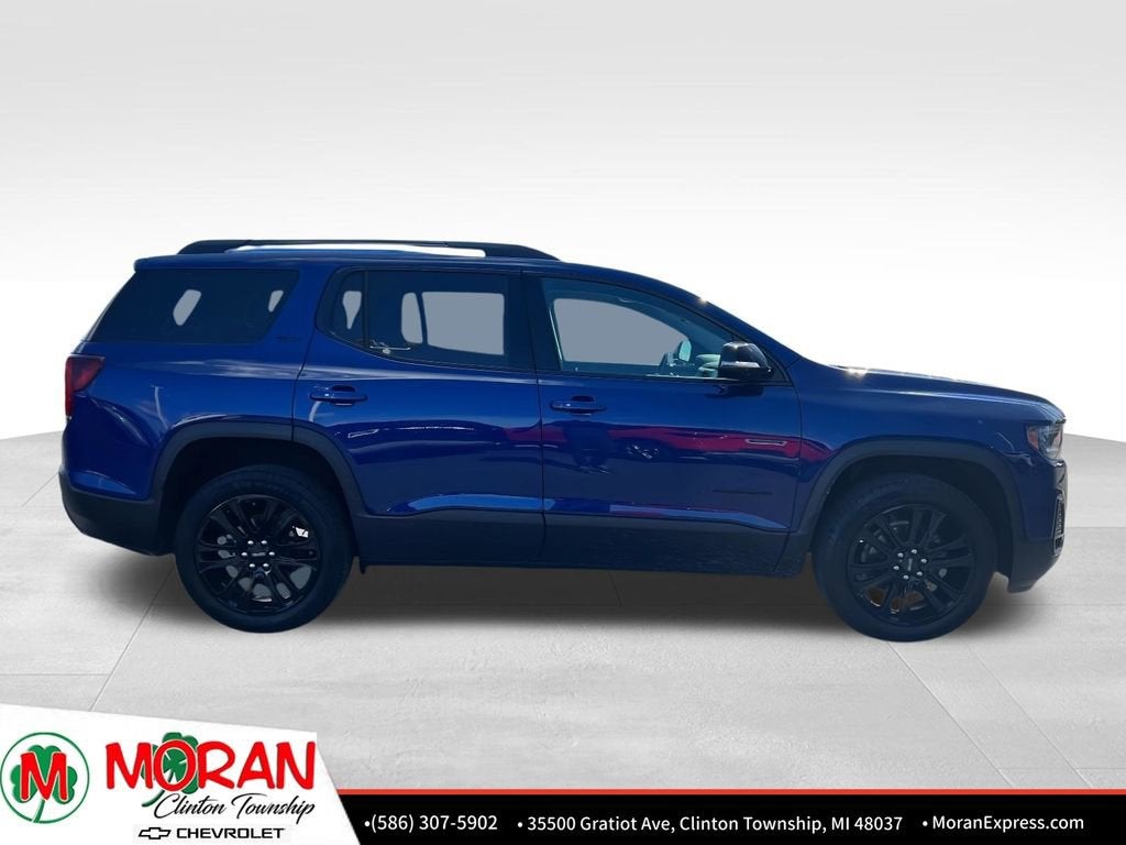 2023 GMC Acadia SLT