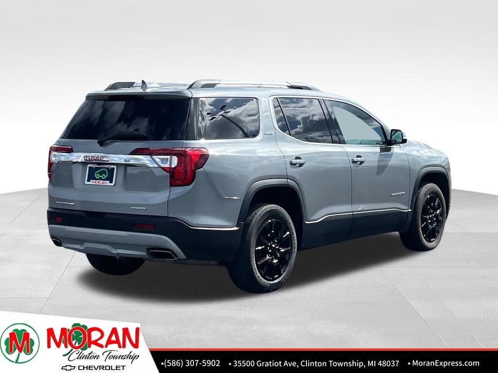 2023 GMC Acadia SLT