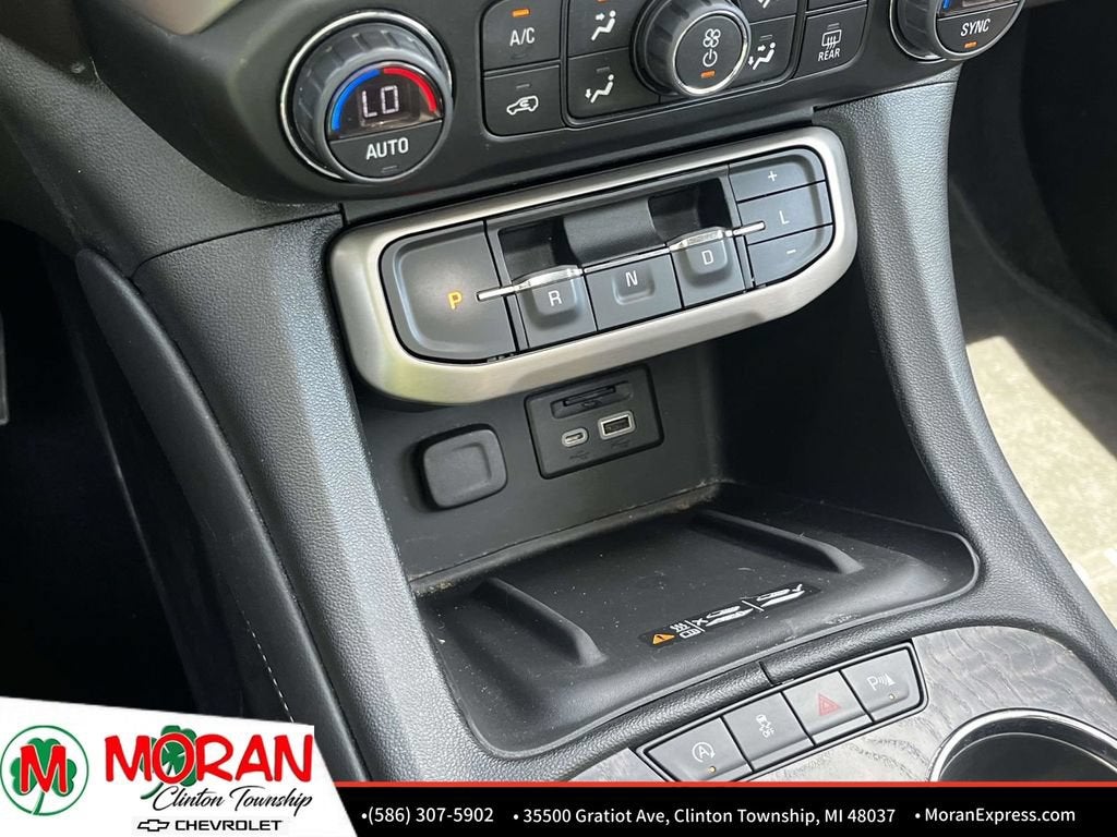 2022 GMC Acadia Denali