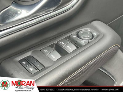2023 GMC Yukon XL AT4