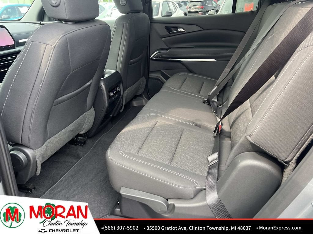 2024 Chevrolet Traverse LS