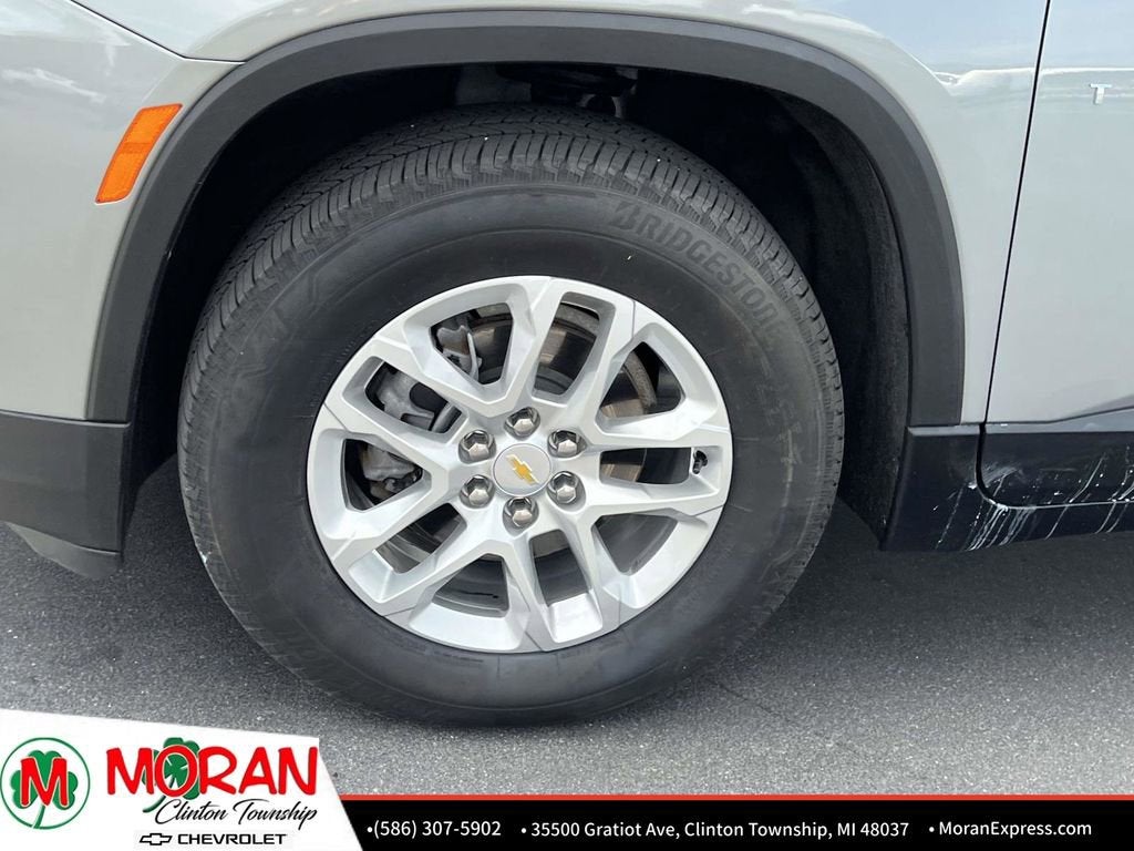 2023 Chevrolet Traverse LS